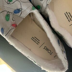 TOMS White and Red Canvas Sneakers